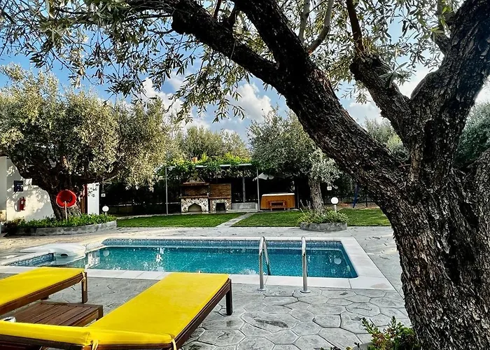 Olive Sense With Jacuzzi And Sauna *