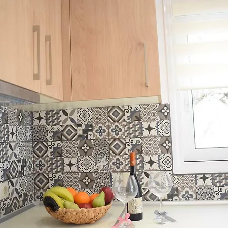 Olive Sense With Jacuzzi And Sauna Afantou