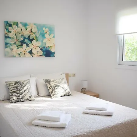 וילה Olive Sense With Jacuzzi And Sauna *