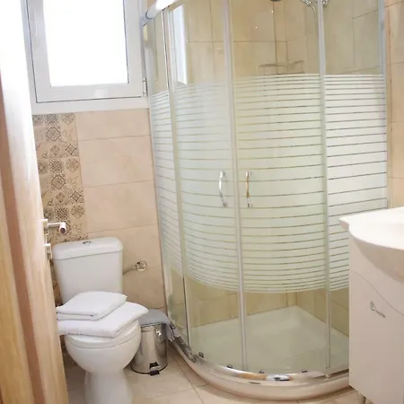 Olive Sense With Jacuzzi And Sauna