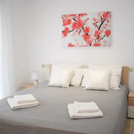 Olive Sense With Jacuzzi And Sauna