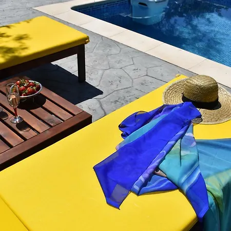 Olive Sense With Jacuzzi And Sauna Villa