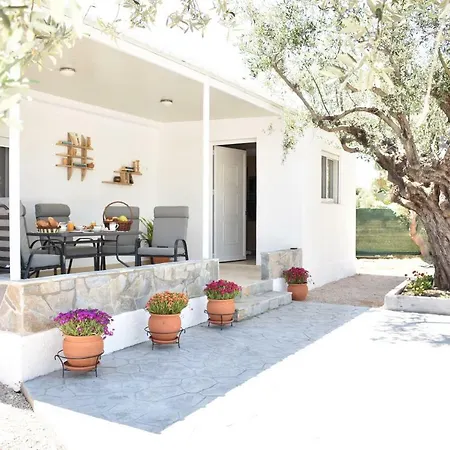 Olive Sense With Jacuzzi And Sauna