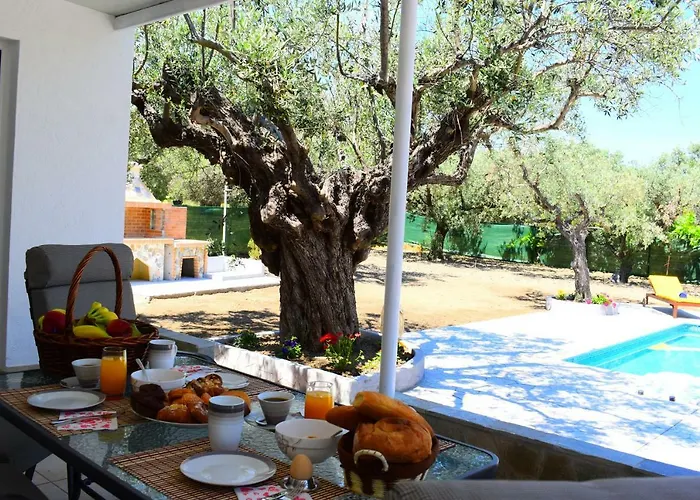 Olive Sense With Jacuzzi And Sauna