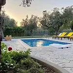 Villa Olive Sense With Jacuzzi And Sauna